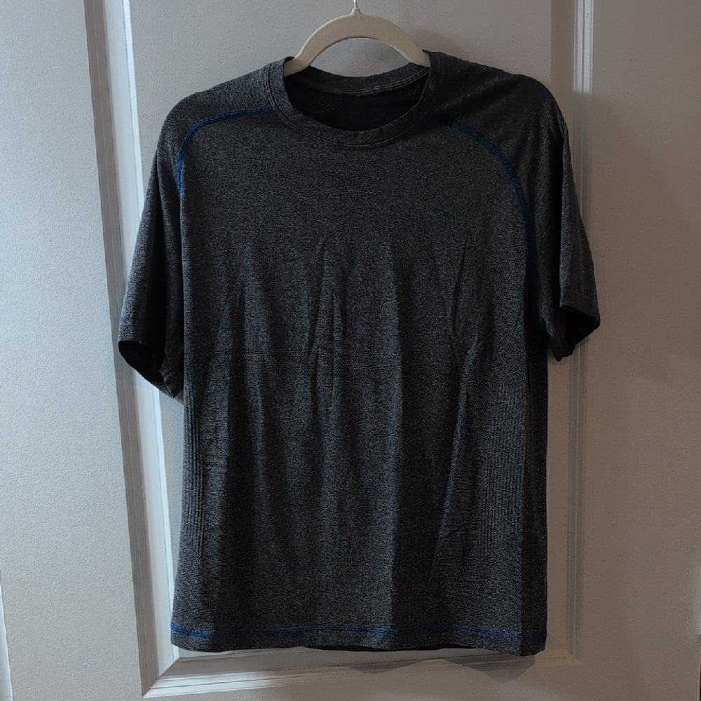 Men's Gray T-Shirt